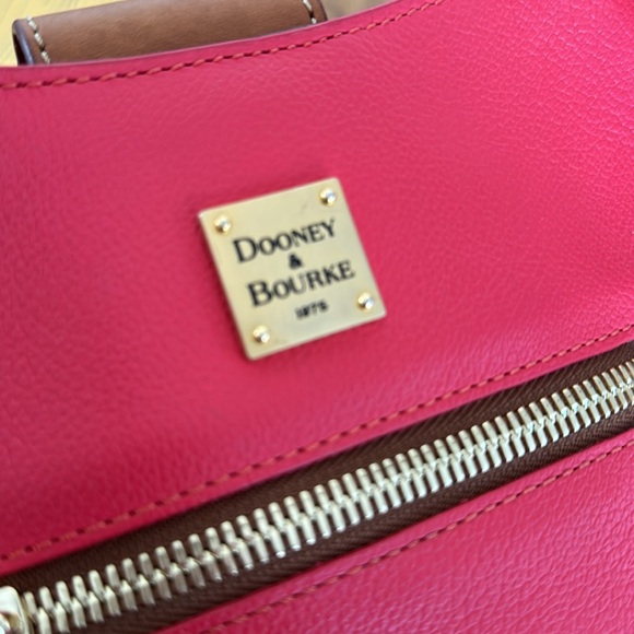 🌺Rare D&B Bag🌺 - Picture 10 of 14